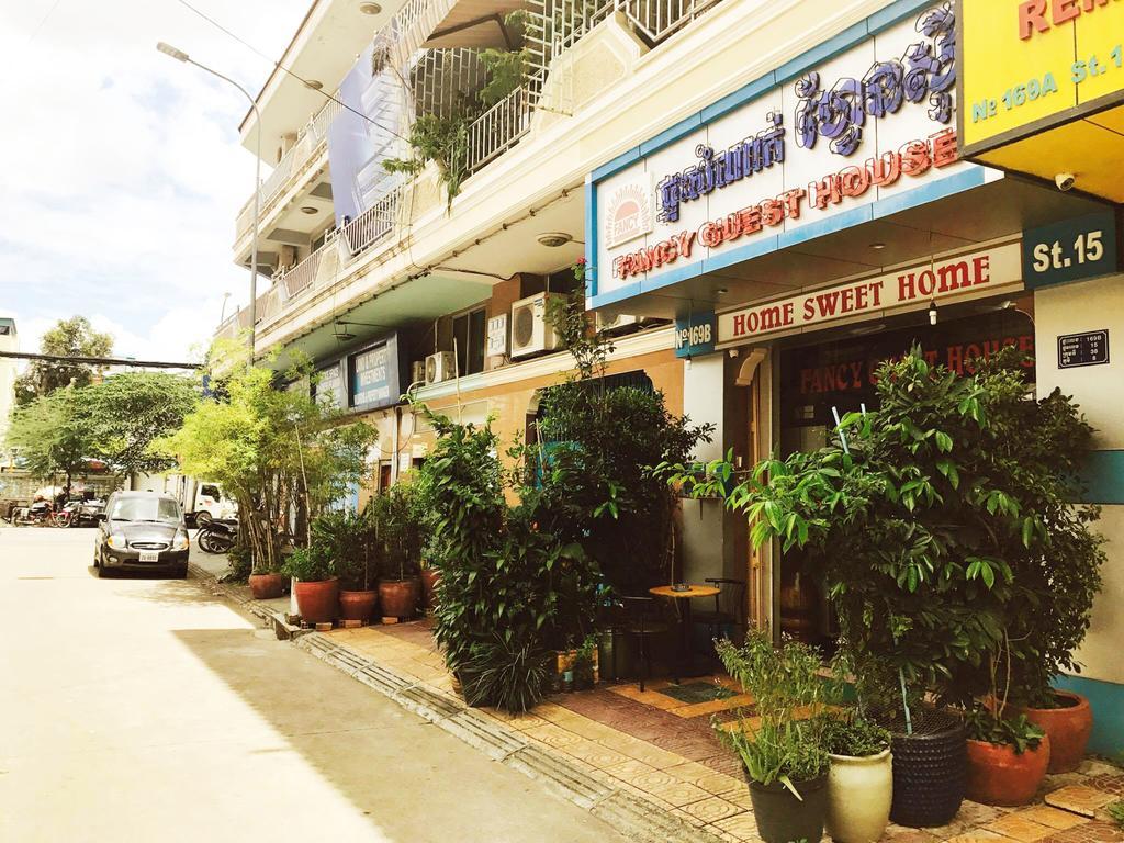 Fancy Guesthouse Phnom Penh Exterior foto